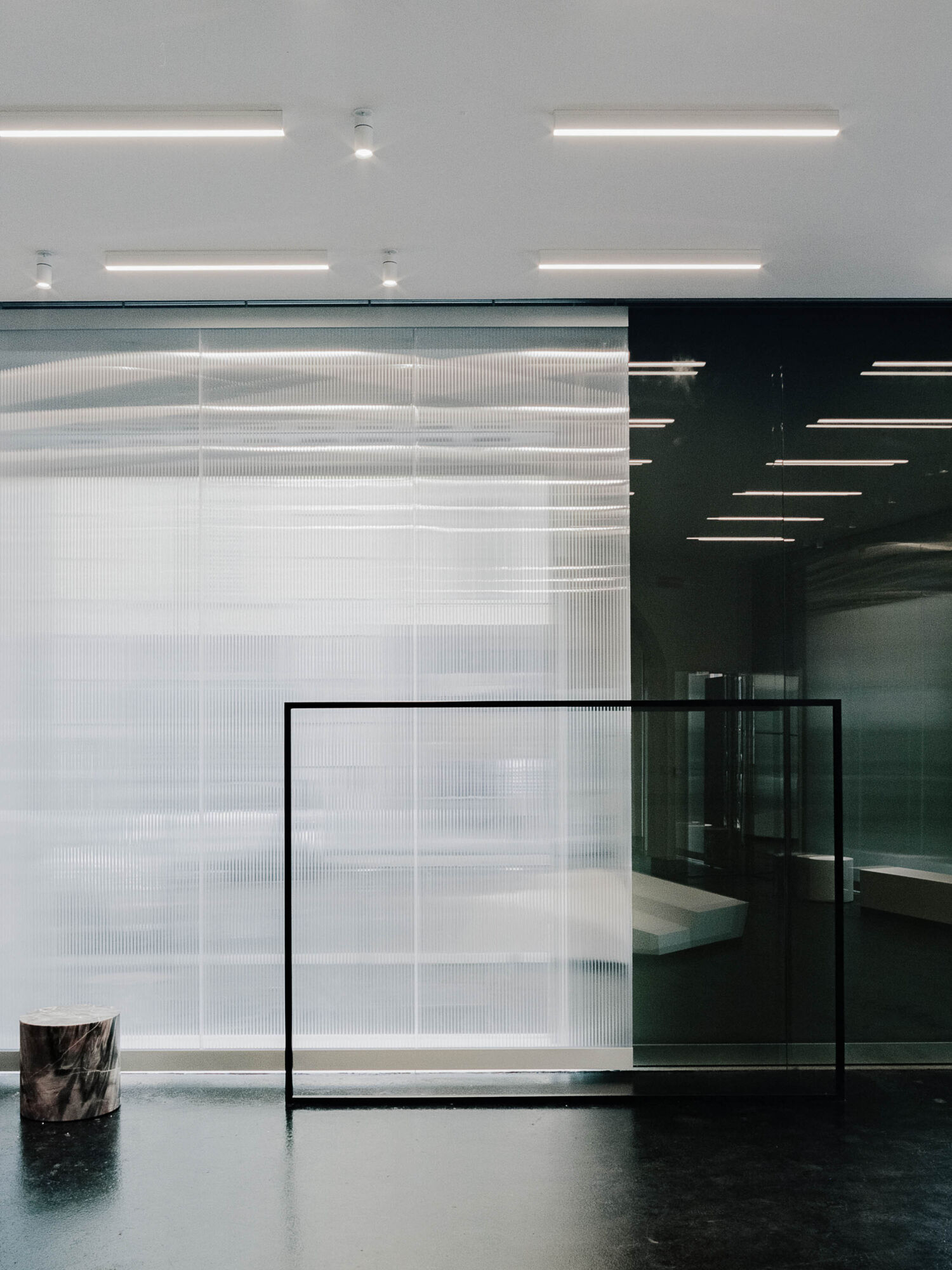 Antonioli Store Extension Casper Mueller Kneer Architects Copyright Simone Bossi ANT 1008