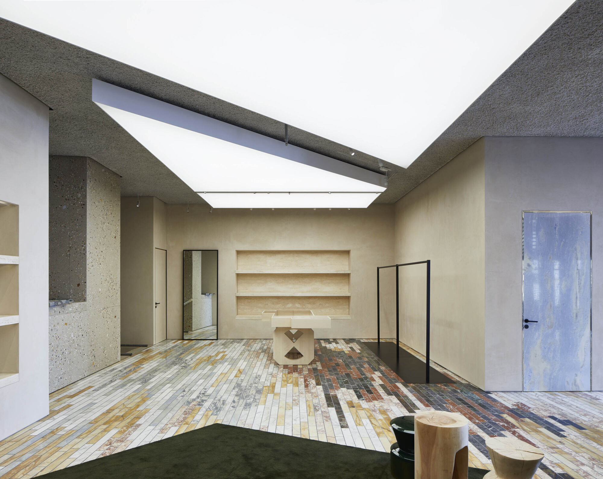 Celine Flagship Building Cheongdam Casper Mueller Kneer Architects Copyright Paul Riddle 389 A5140 1