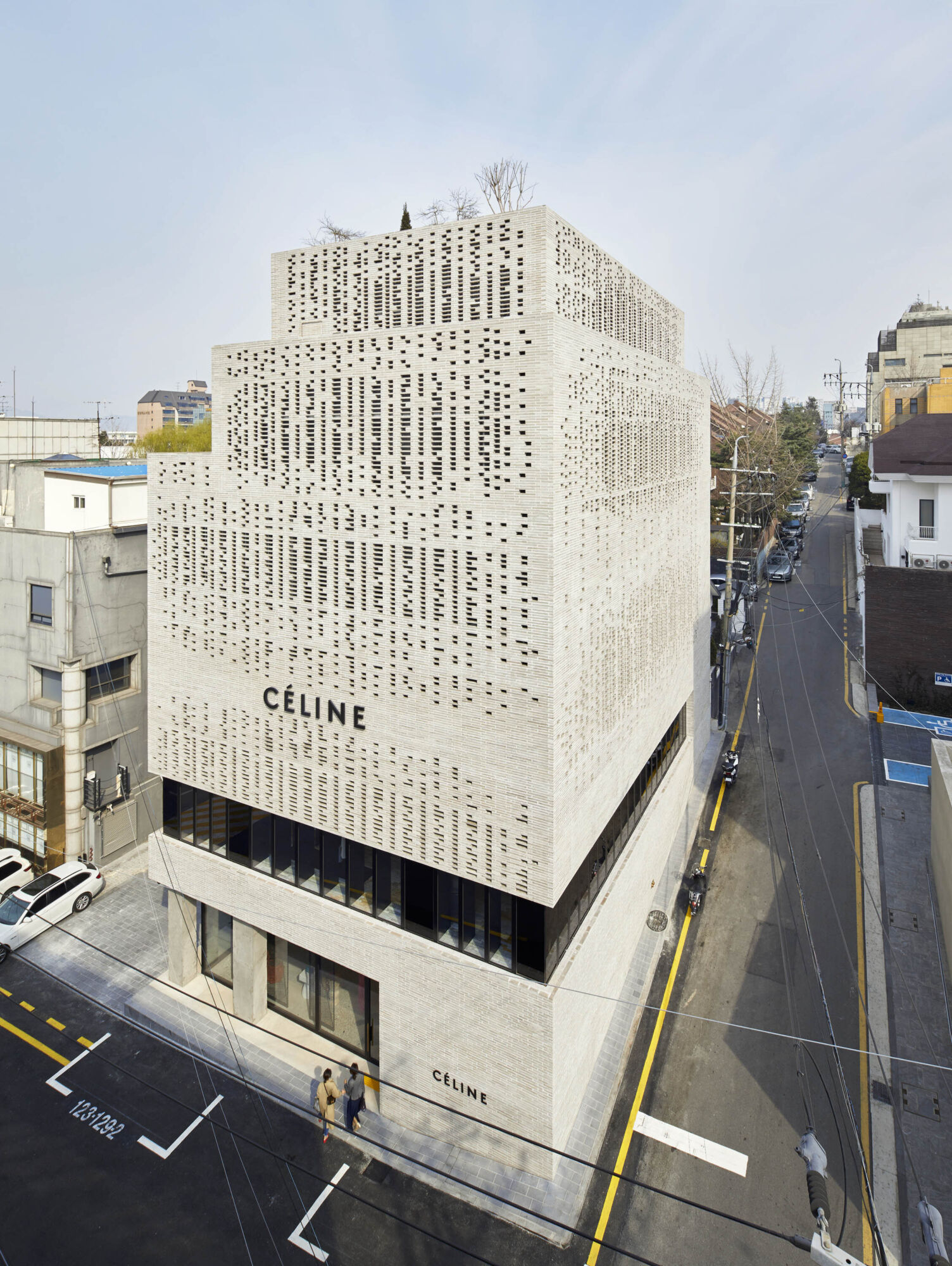 Celine Flagship Building Cheongdam Casper Mueller Kneer Architects Copyright Paul Riddle V9 A0273 1