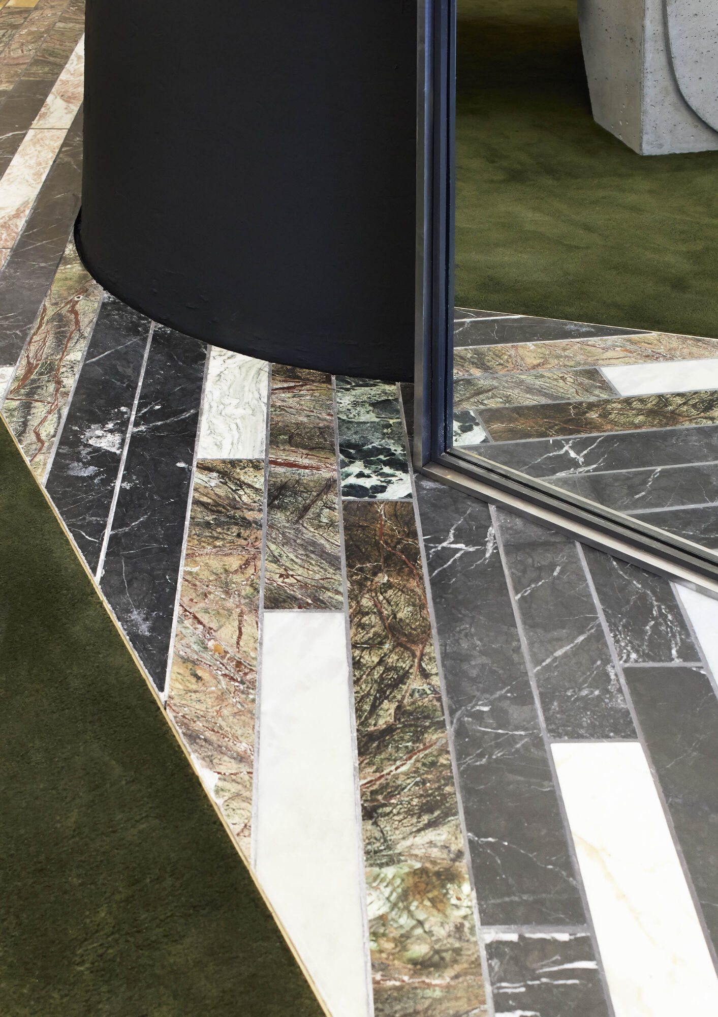 Celine IFC Casper Mueller Kneer Architects Copyright Paul Riddle V8 B4913 Straightened