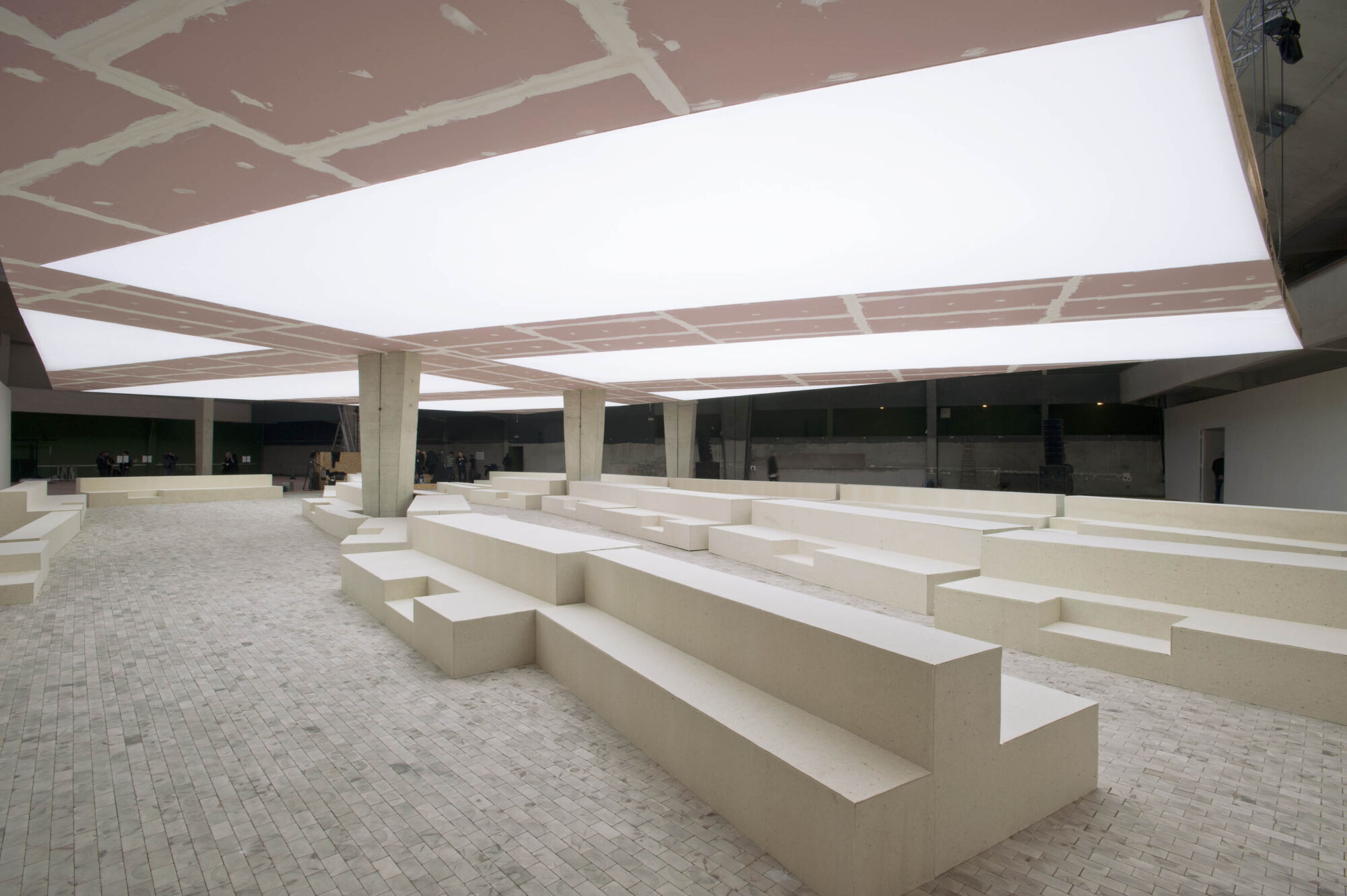 Celine Runway Show Fall Winter 13 14 Casper Mueller Kneer Architects Copyright Valerie Bennett 201324