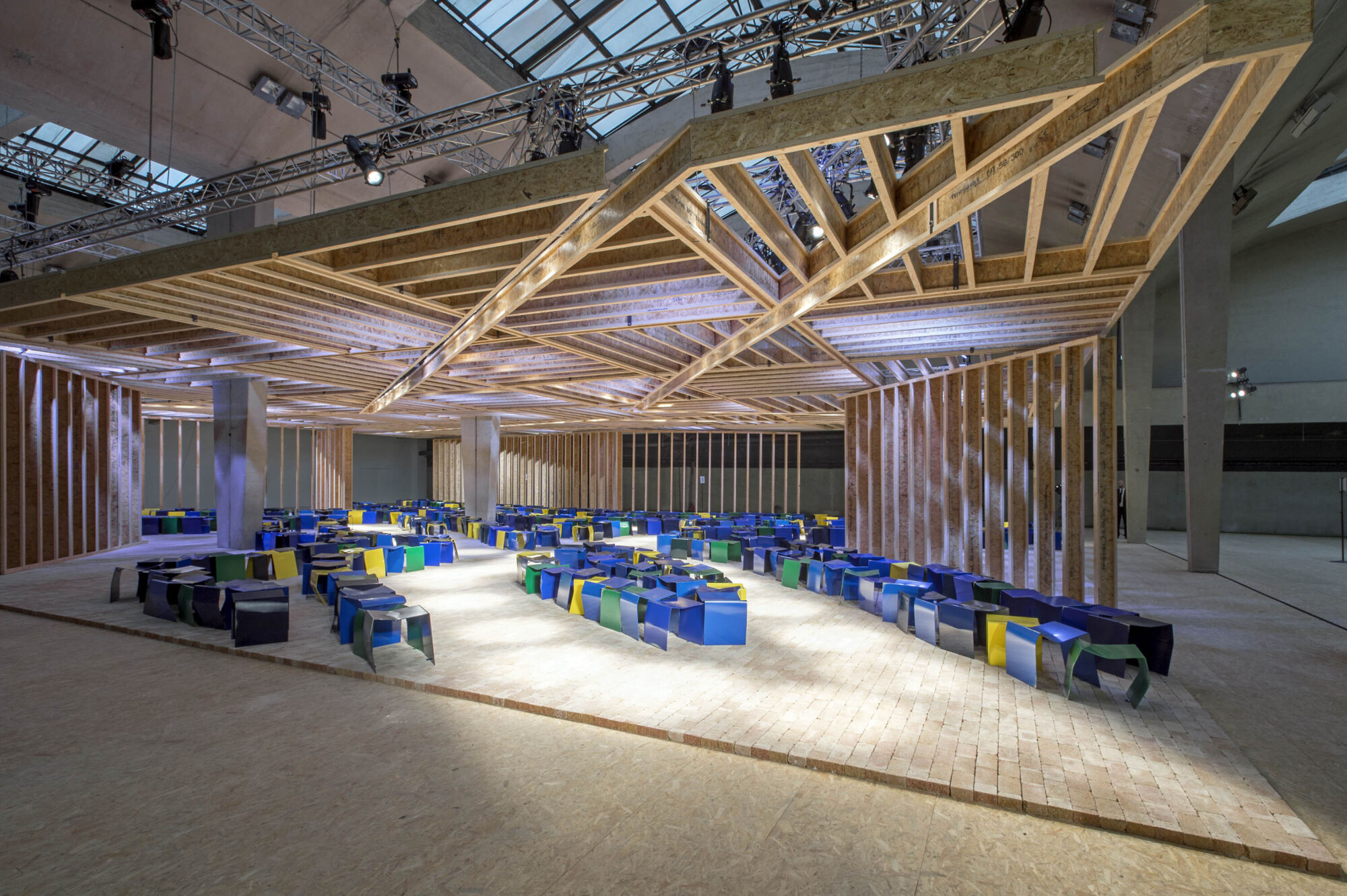 Celine Runway Show Spring Summer 2014 Casper Mueller Kneer Architects Copyright Valerie Bennet 2013 09 28 0001