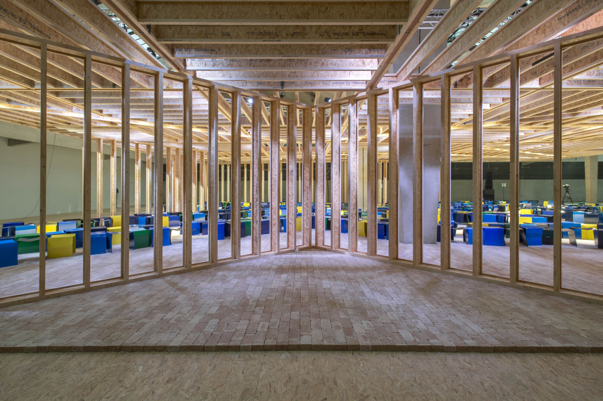 Celine Runway Show Spring Summer 2014 Casper Mueller Kneer Architects Copyright Valerie Bennet 2013 09 28 0007