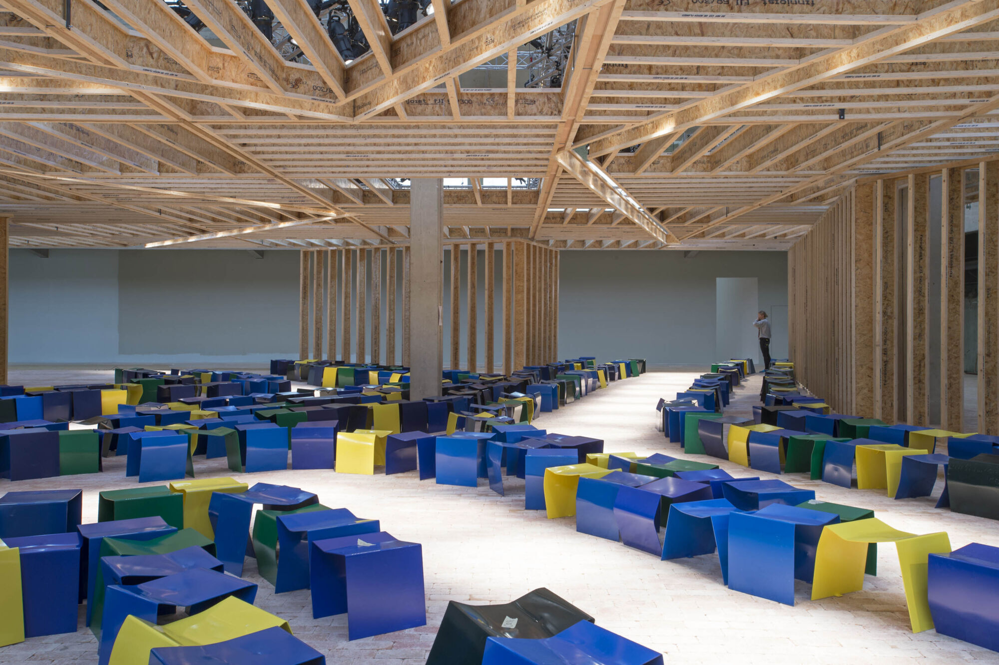 Celine Runway Show Spring Summer 2014 Casper Mueller Kneer Architects Copyright Valerie Bennet 2013 09 28 0037