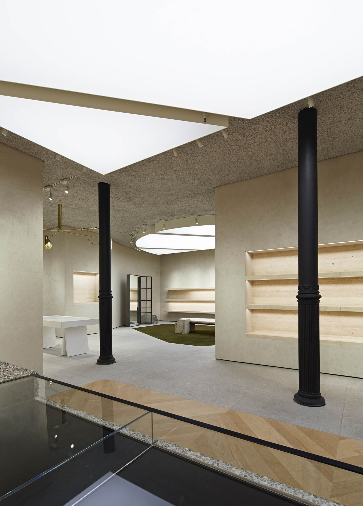 Celine SOHO New York Casper Mueller Kneer Architects Copyright Paul Riddle V8 B2000