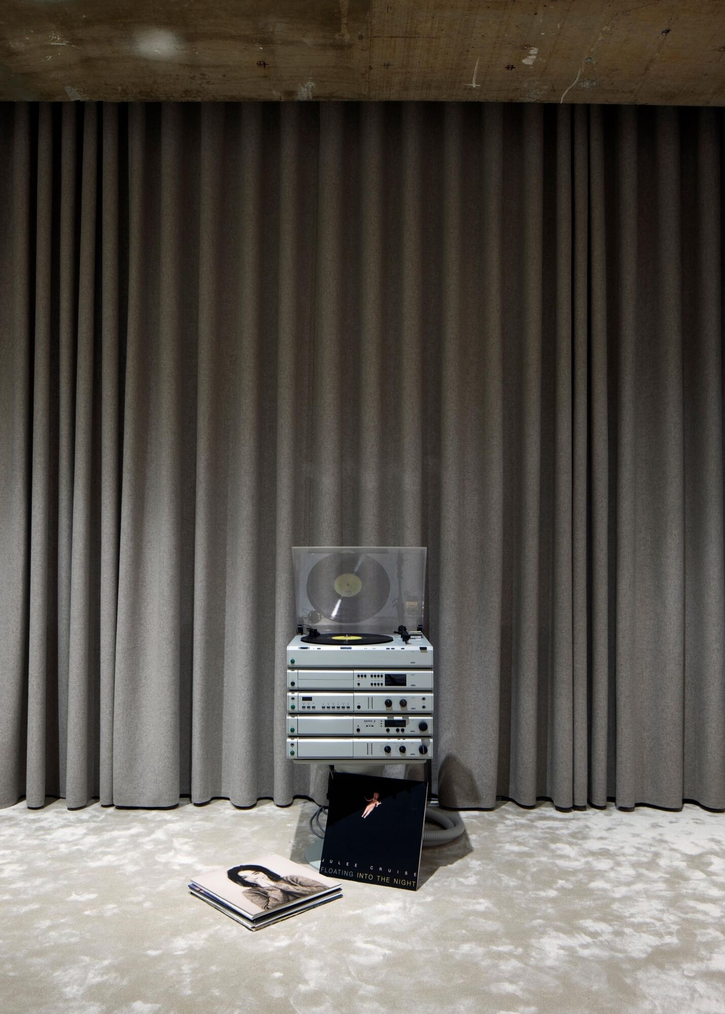 Jil Sander Flagship Store Ginza — Casper Mueller Kneer