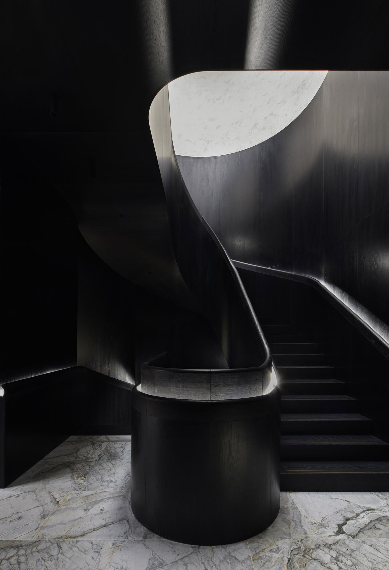 Saint Laurent Avenue Montaigne Paris Casper Mueller Kneer Architects Copyright Paul Riddle 0147