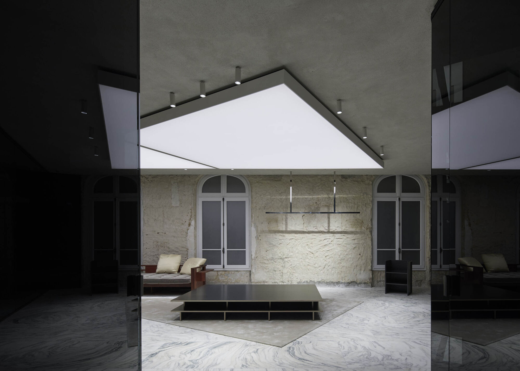 Saint Larent Concept Store Champs Elysees Casper Mueller Kneer Architects Copyright Paul Riddle 89 A2721