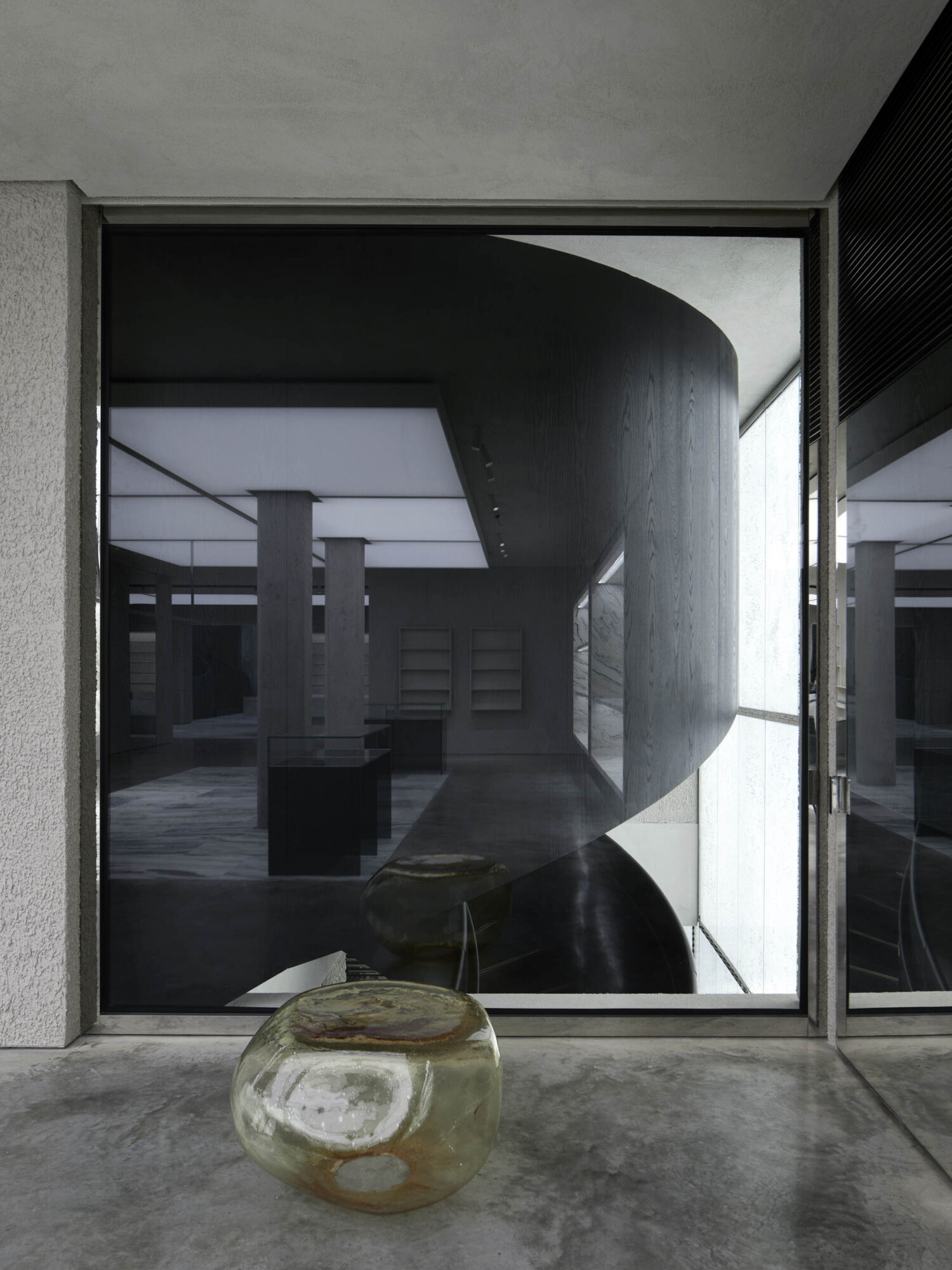 Saint Larent Concept Store Champs Elysees Casper Mueller Kneer Architects Copyright Paul Riddle 89 A3025